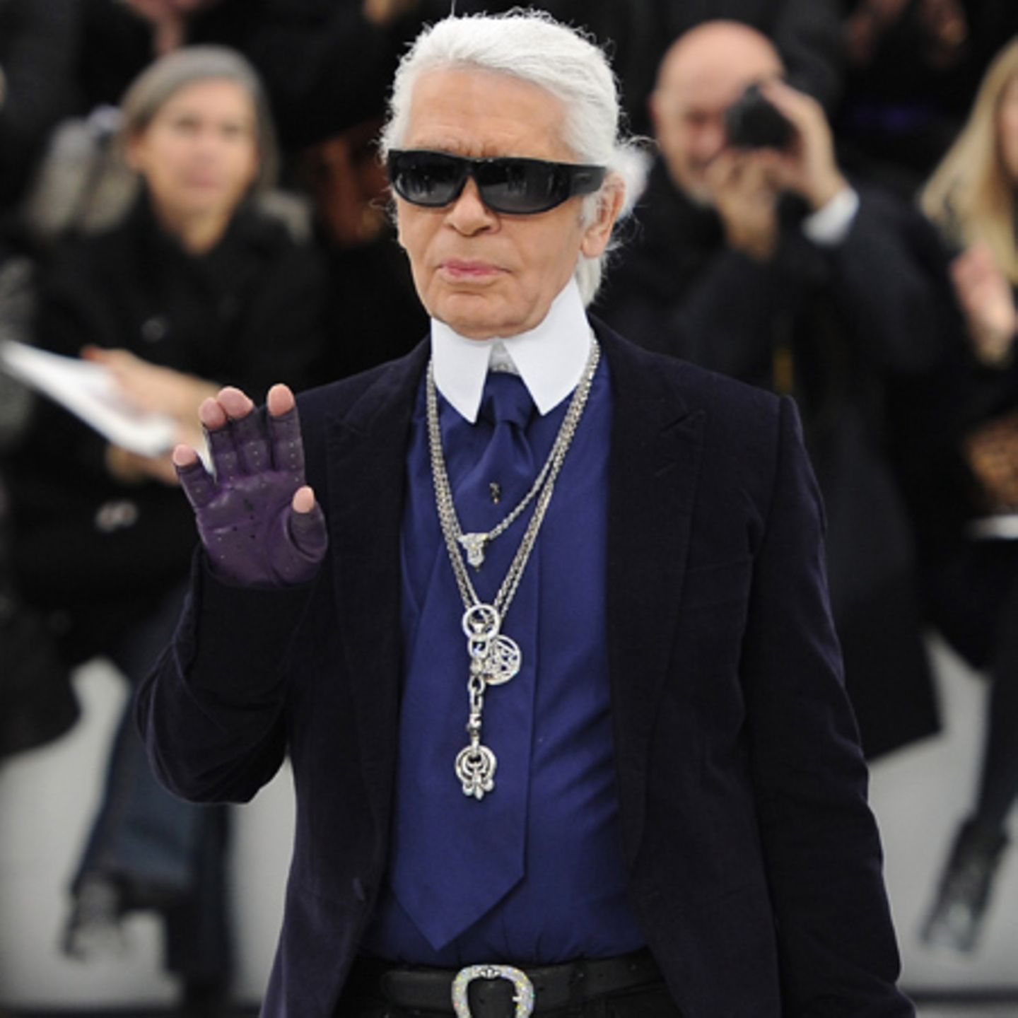 karl-lagerfeld-sonnenbrille-440bpi-1.jpg